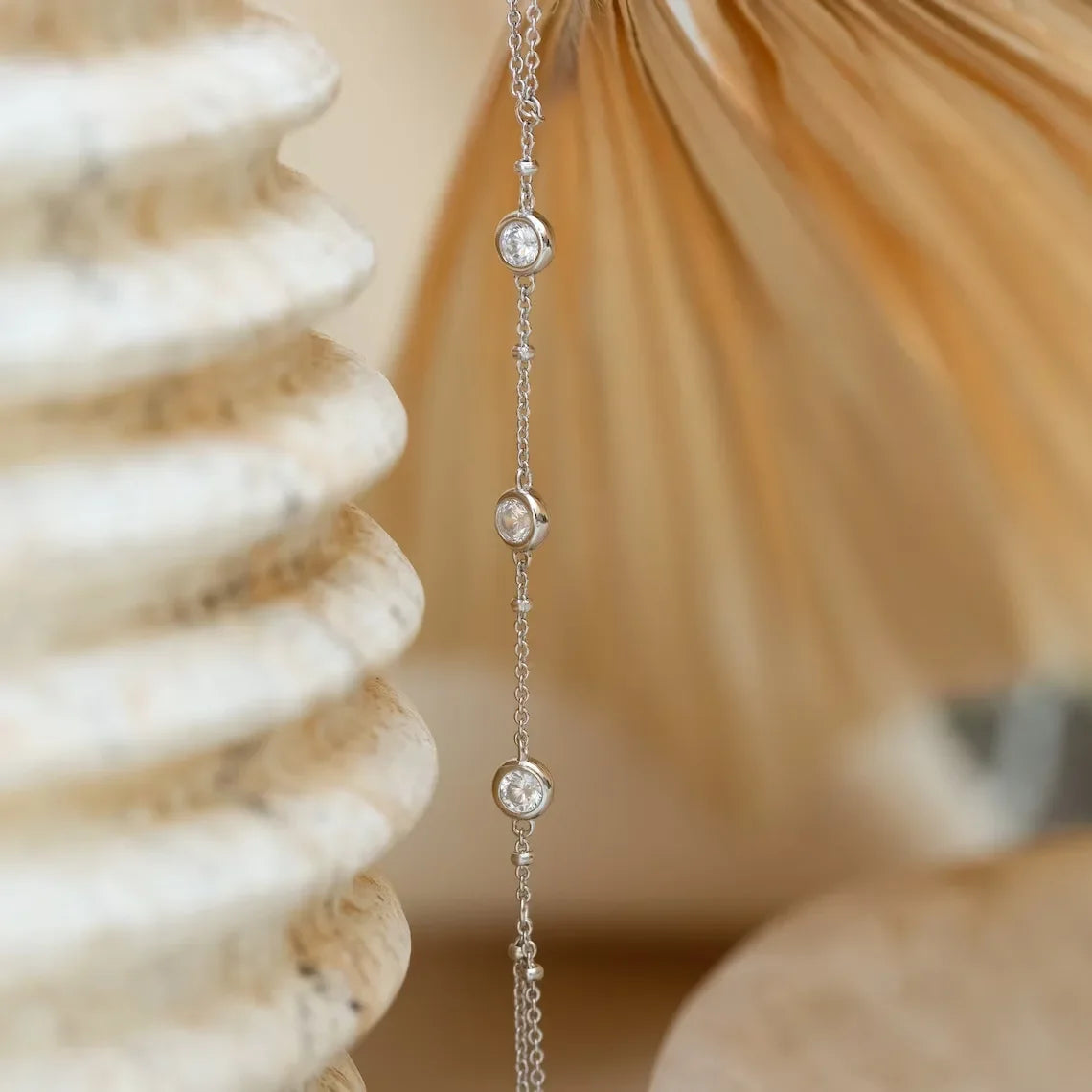 Hand chain Gold/Silver